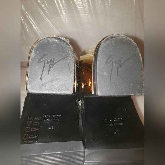 Guiseppe Zanotti Black leather biker moto western ankle boots gold plate heel 11 - Picture 12 of 16